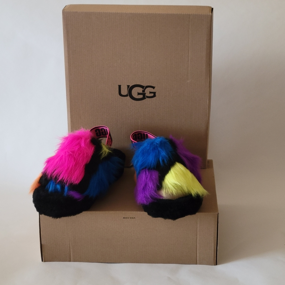 NEW without Tags UGG Fluff Slippers  Women, Colorful, Size 9